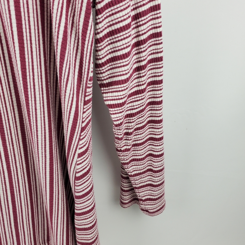 LOGO by Lori Goldstein Red White Striped Lace Bottom Tunic Size 1X - Picture 6 of 9
